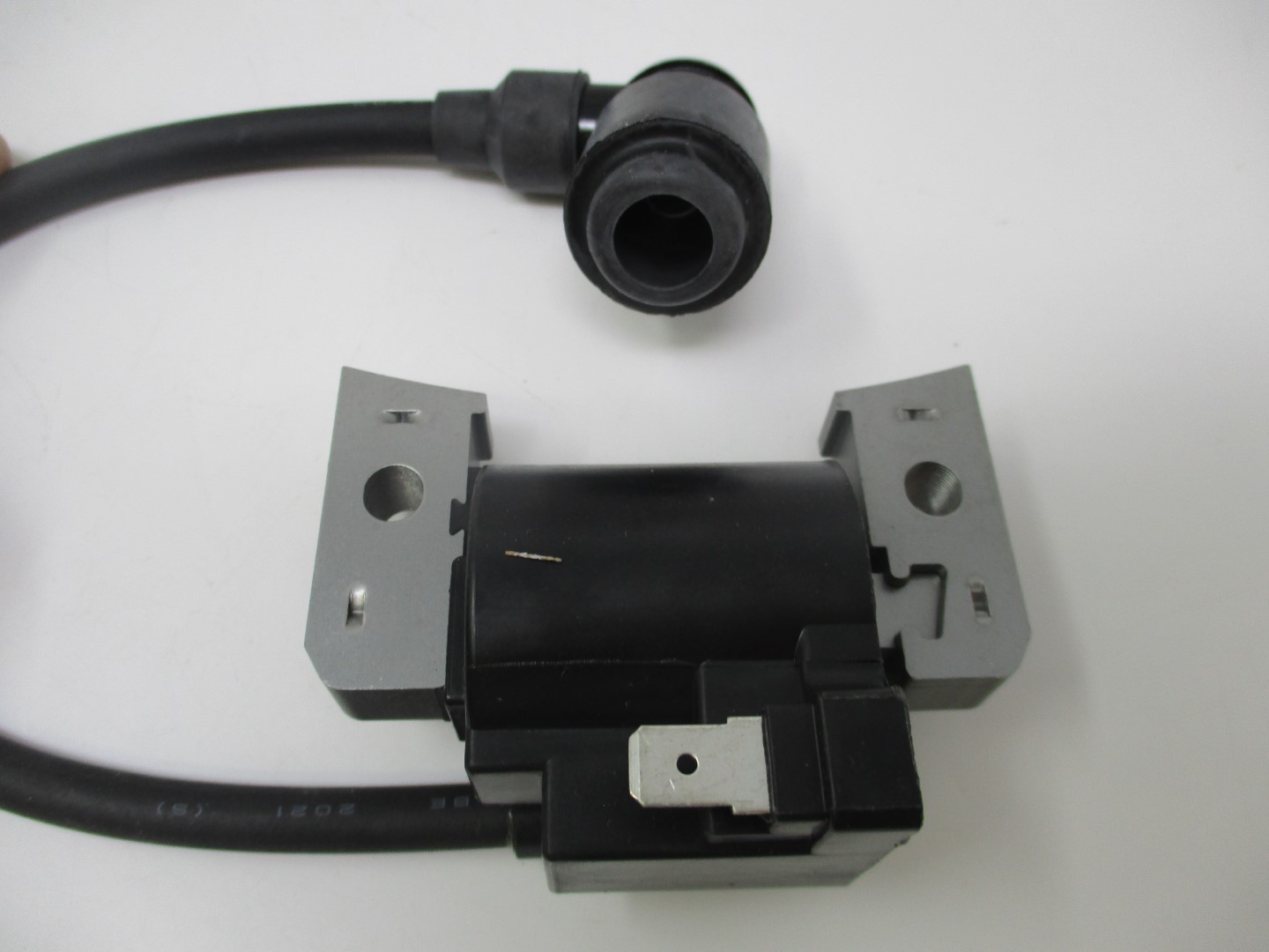Genuine Kawasaki 21121-6005 21121-0730 Ignition Coil #2 FD750D-NS00 FD750D-PS00 - Image 3