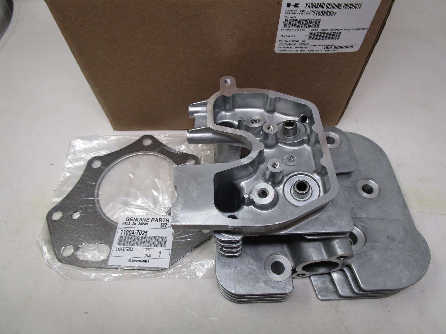 Genuine Kawasaki 11008-0937 Head & Kawasaki 11004-7025 Gasket #2 - Image 2