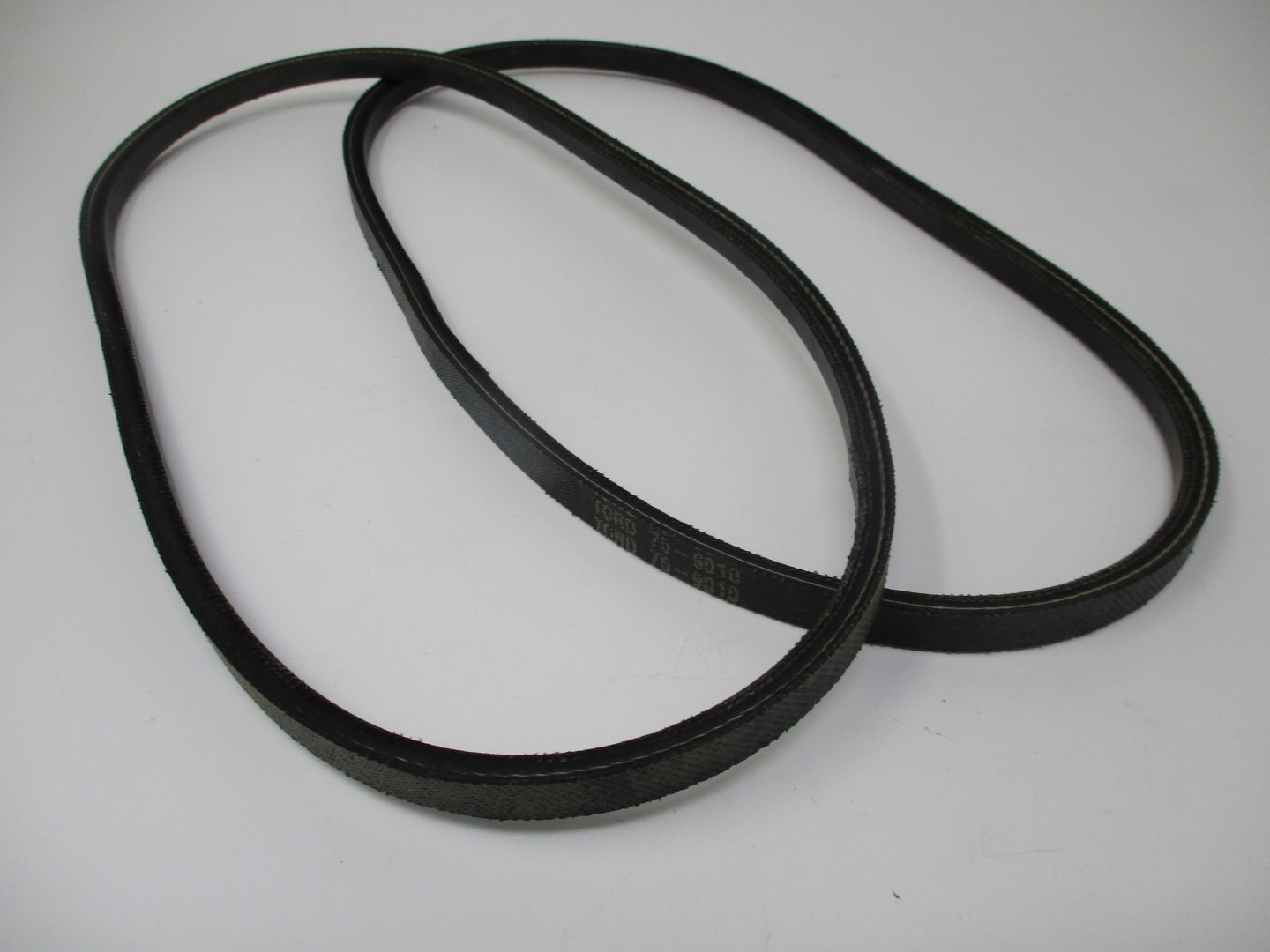 2 Genuine Toro 75-9010 Drive V-Belt for CCR Power Lite Snowthrower Powerlite