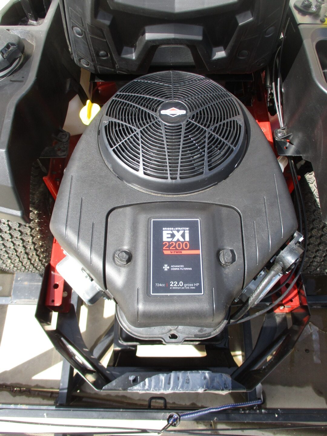 Toro 77401 42" (107 cm) TimeCutter Zero Turn Mower - Image 12