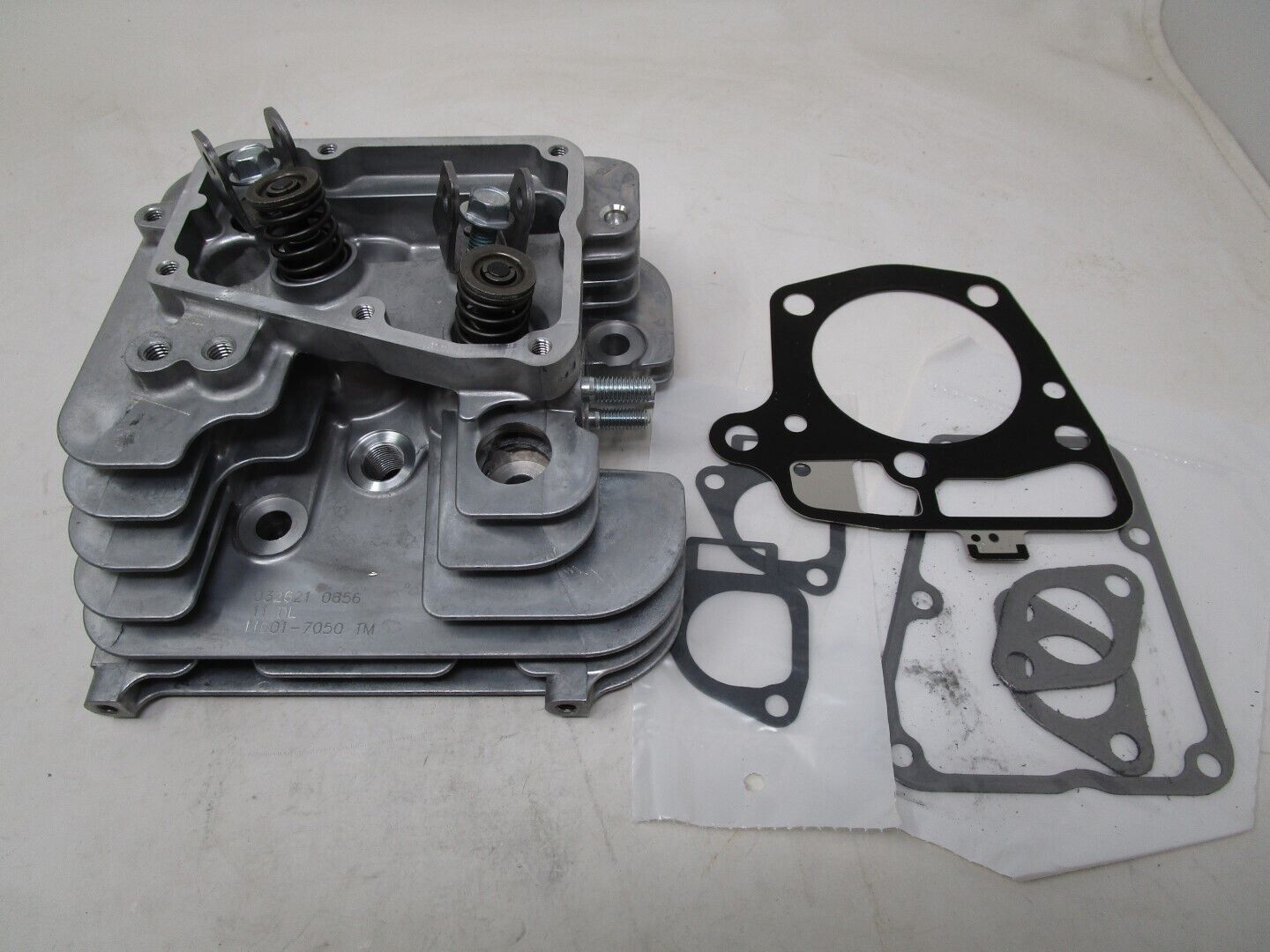 Genuine Kawasaki 99999-0627 726CC Cylinder Head #1 Complete FR730V FS651V FS691V - Image 6