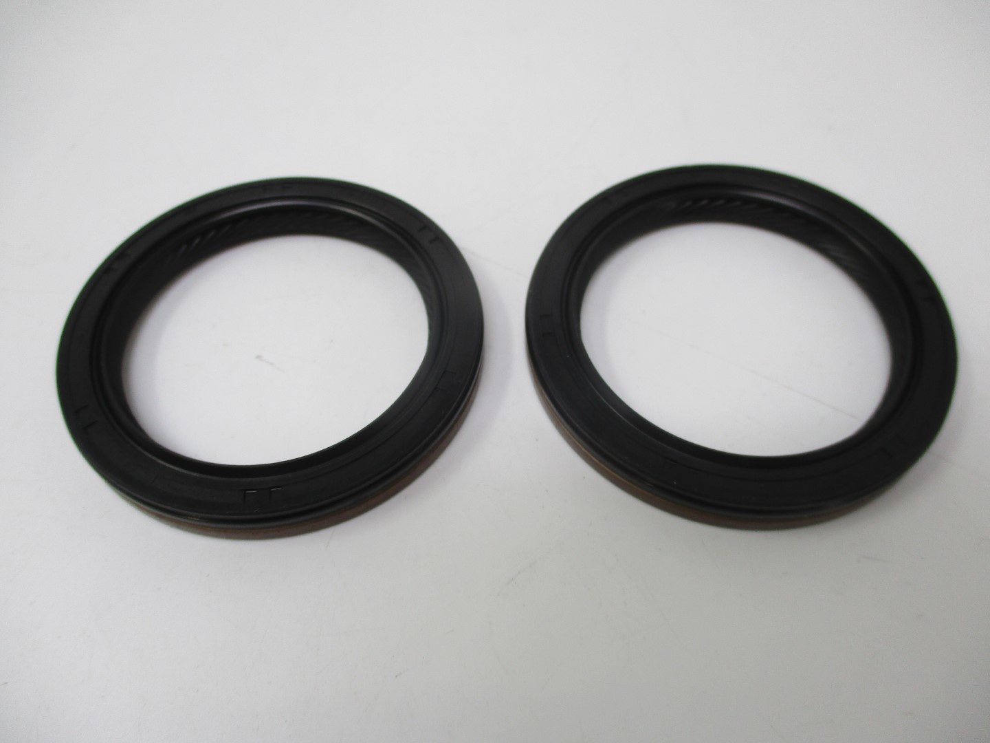 2 Genuine Briggs & Stratton 795387 PTO Crankshaft Oil Seal 791892 690947 499145