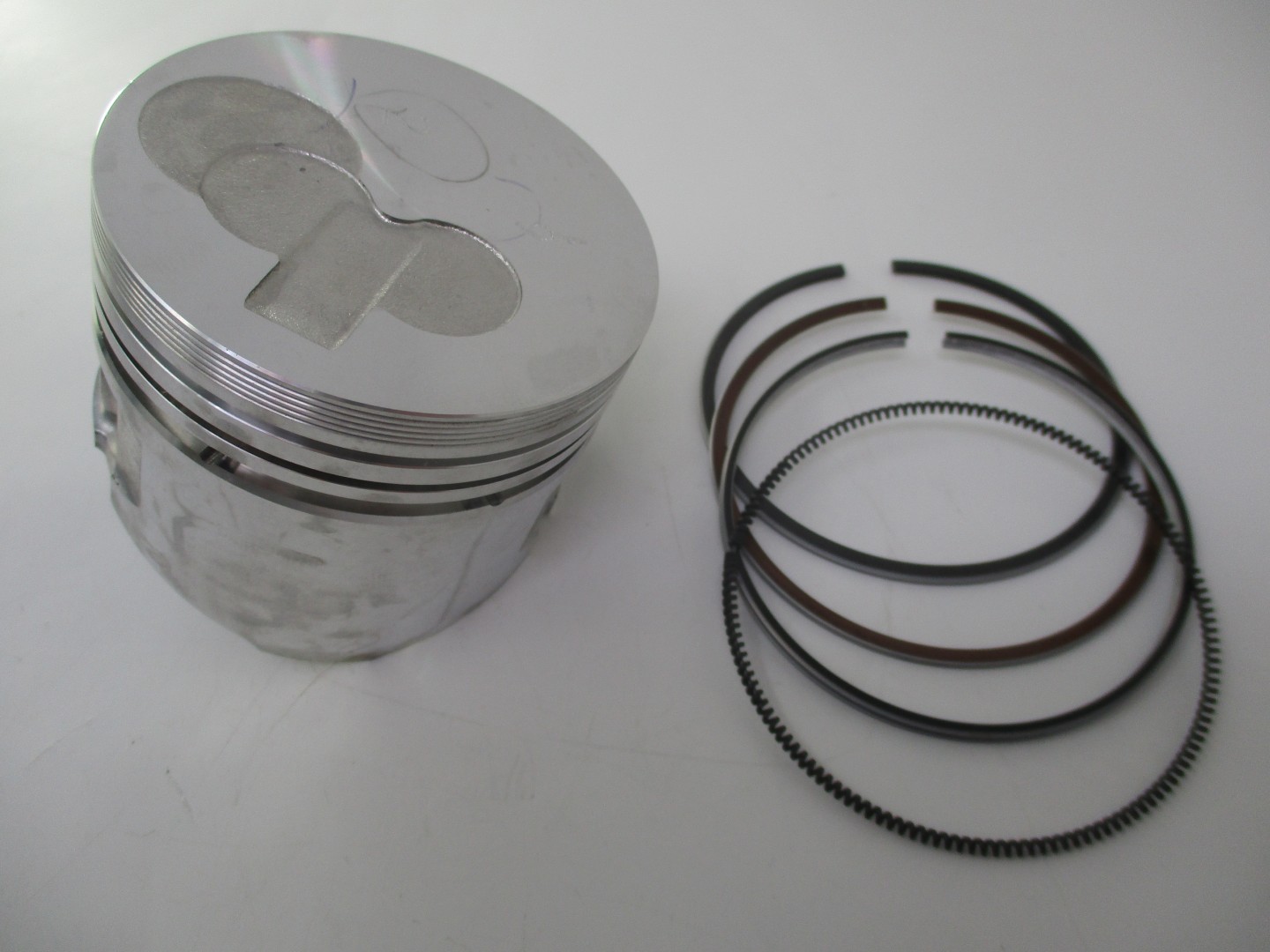 Genuine Kawasaki 13001-1571 13008-1197 Piston and Rings STD Standard Daihatsu DM950D - Image 3