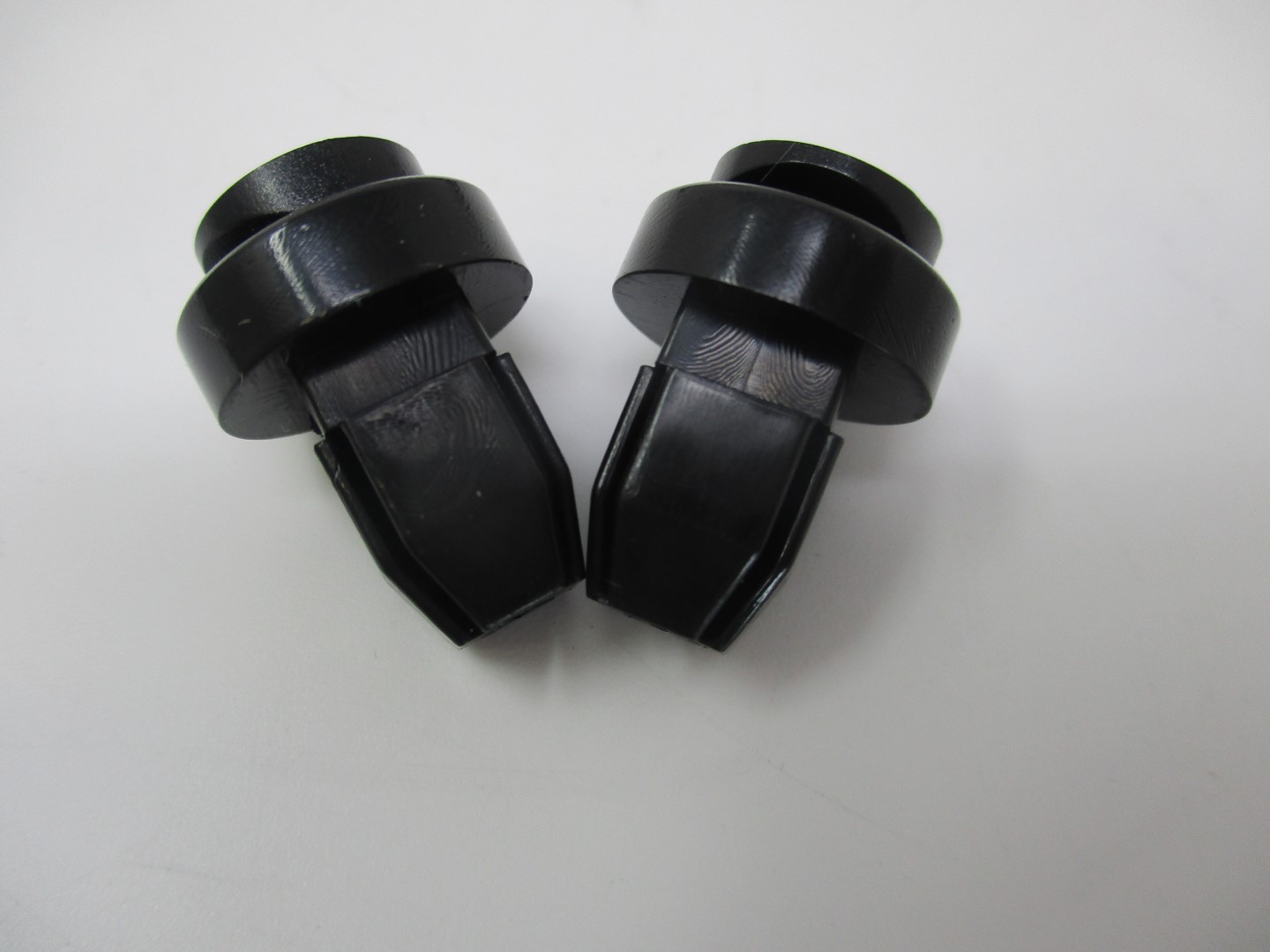 Genuine Toro Exmark 121-5840 Access Door Clips 30” TurfCutter