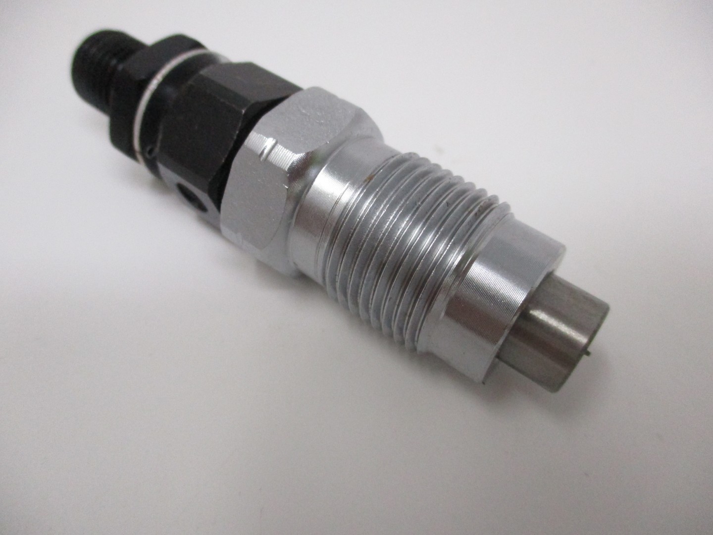 Genuine Briggs & Stratton 825754 Toro 114-4696 115-2295 Nozzle Injector Diesel Daihatsu DM950D