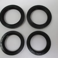 2 Set Genuine Kawasaki 92049-7022 & 92049-7010 Crankcase Oil Seals FH601D FH721D