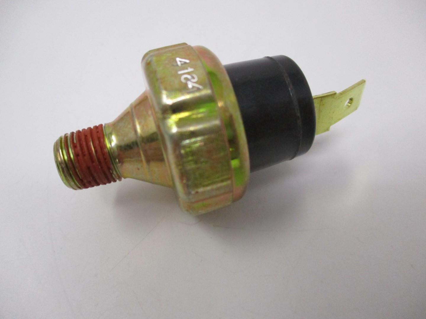 miuki0103ページ Genuine Kawasaki 27010-0830 Oil Pressure Switch | Red Rock Turf