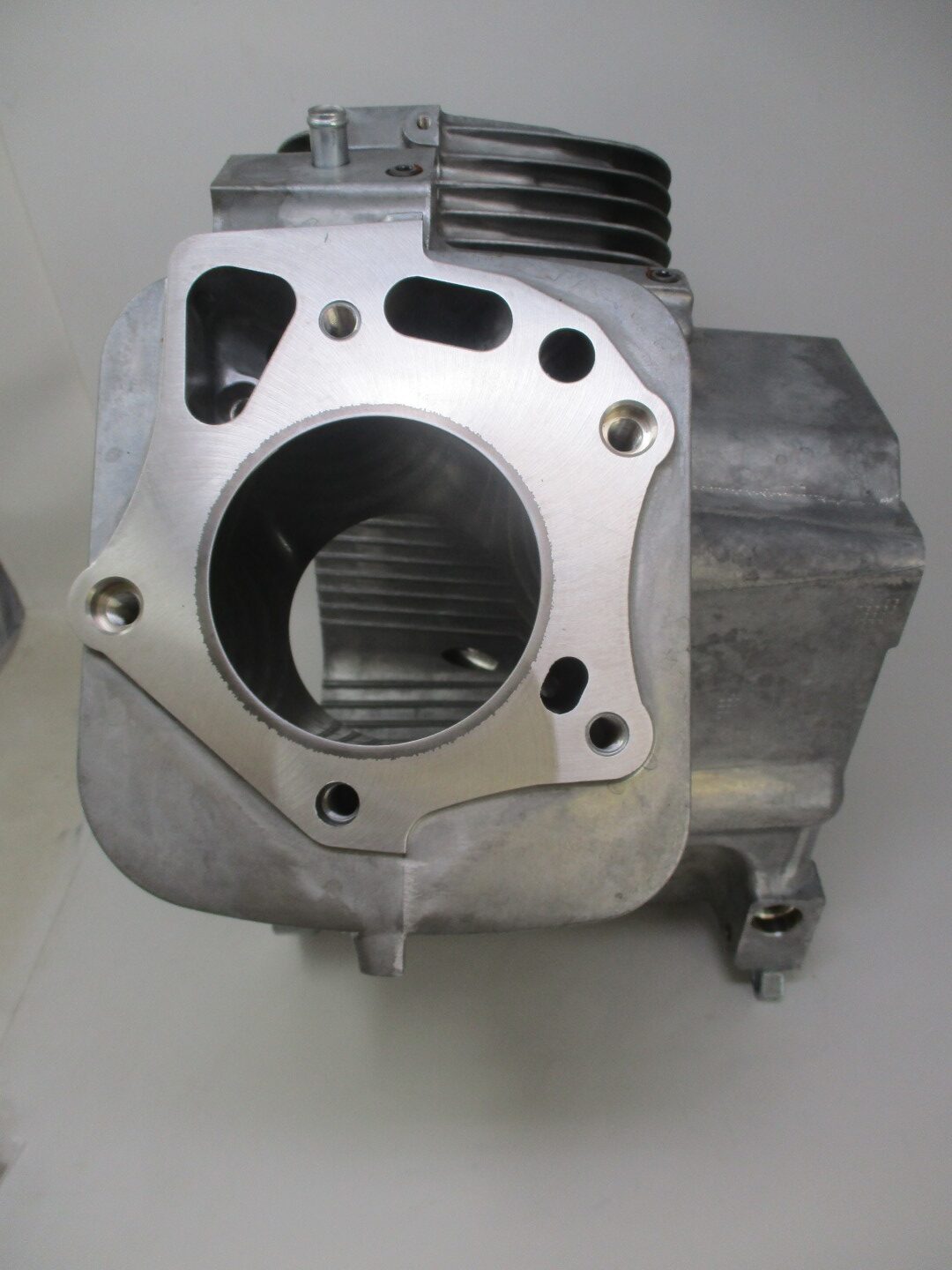 Genuine Kawasaki 49120-0914 Crankcase FXT00V 49120-0907 1000 - Image 5