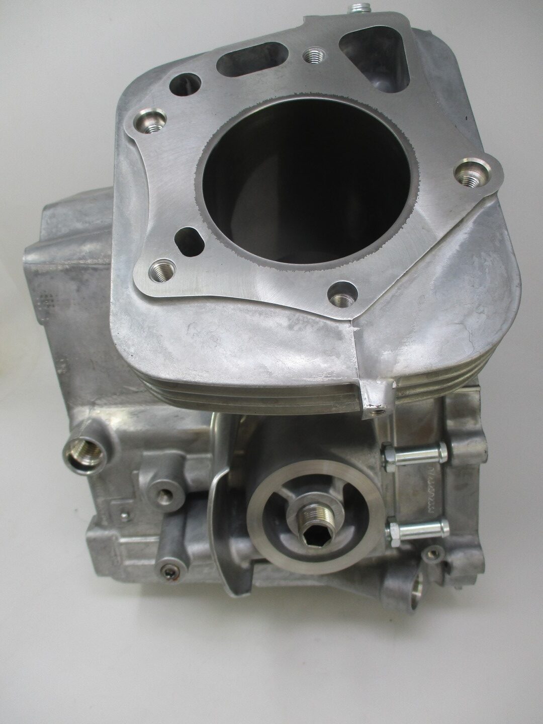 Genuine Kawasaki 49120-0914 Crankcase FXT00V 49120-0907 1000 - Image 6