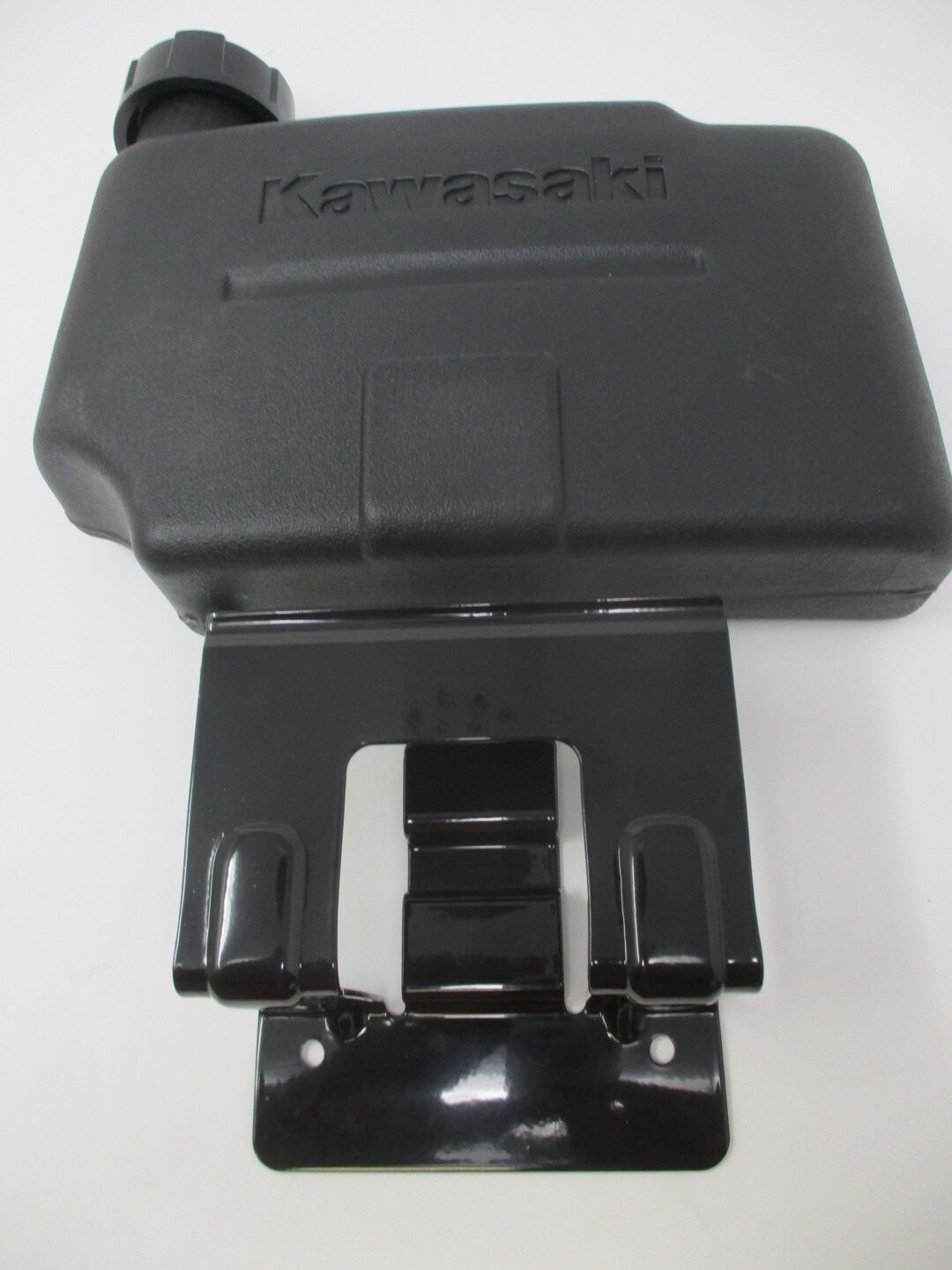 Genuine Kawasaki 32052-2230 Gas Fuel Tank Bracket for 51004-2117 FJ180V - Image 5