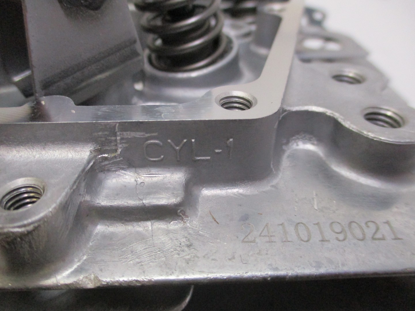 Genuine Kawasaki Head 11008-0989 11008-0861 #1 11008-7039 Complete - Image 7