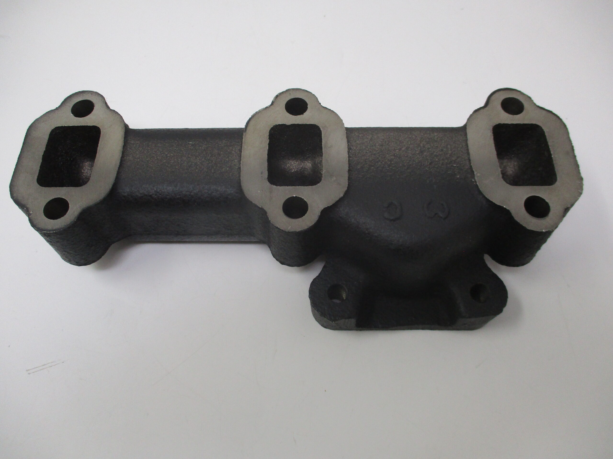 Genuine Briggs & Stratton 825055 Exhaust Manifold Daihatsu DM950D - Image 3